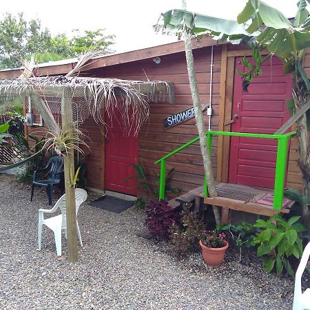 Placencia Hostel エクステリア 写真