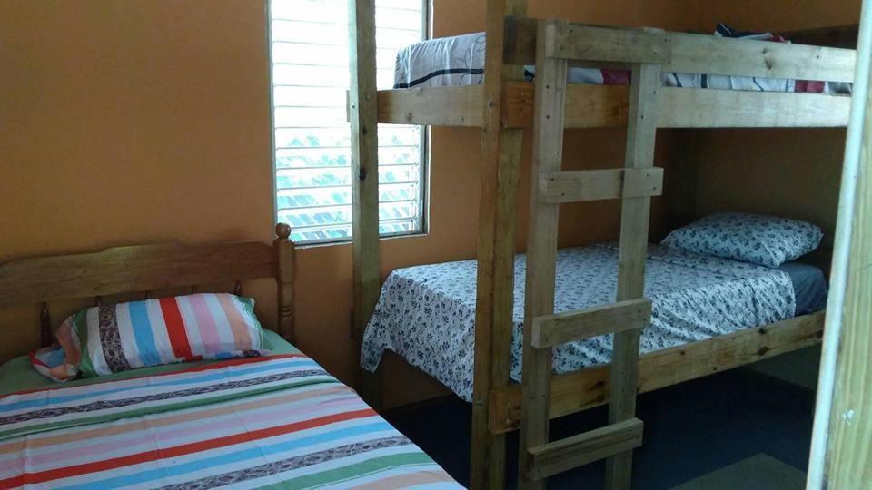 Placencia Hostel エクステリア 写真