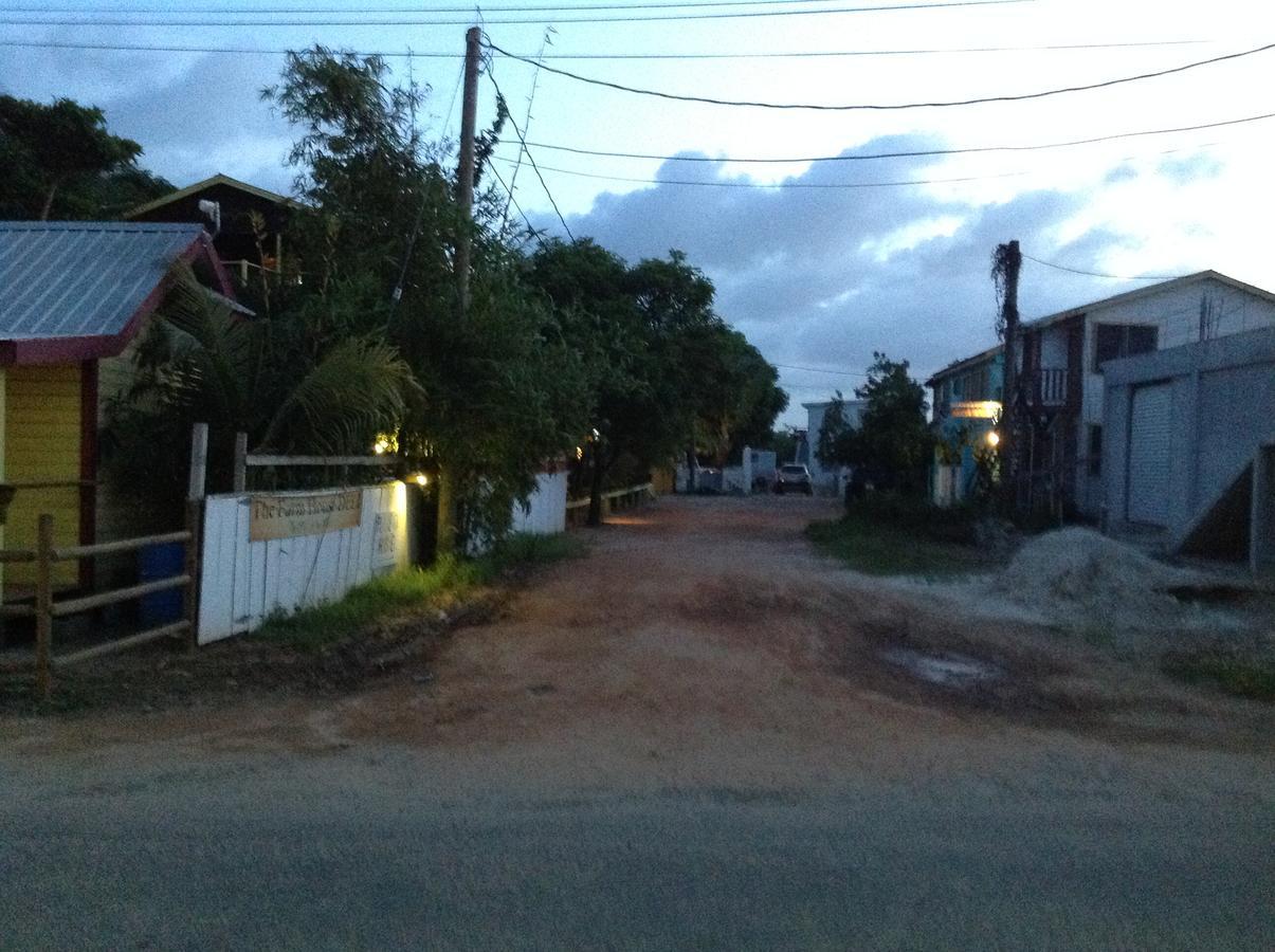 Placencia Hostel エクステリア 写真