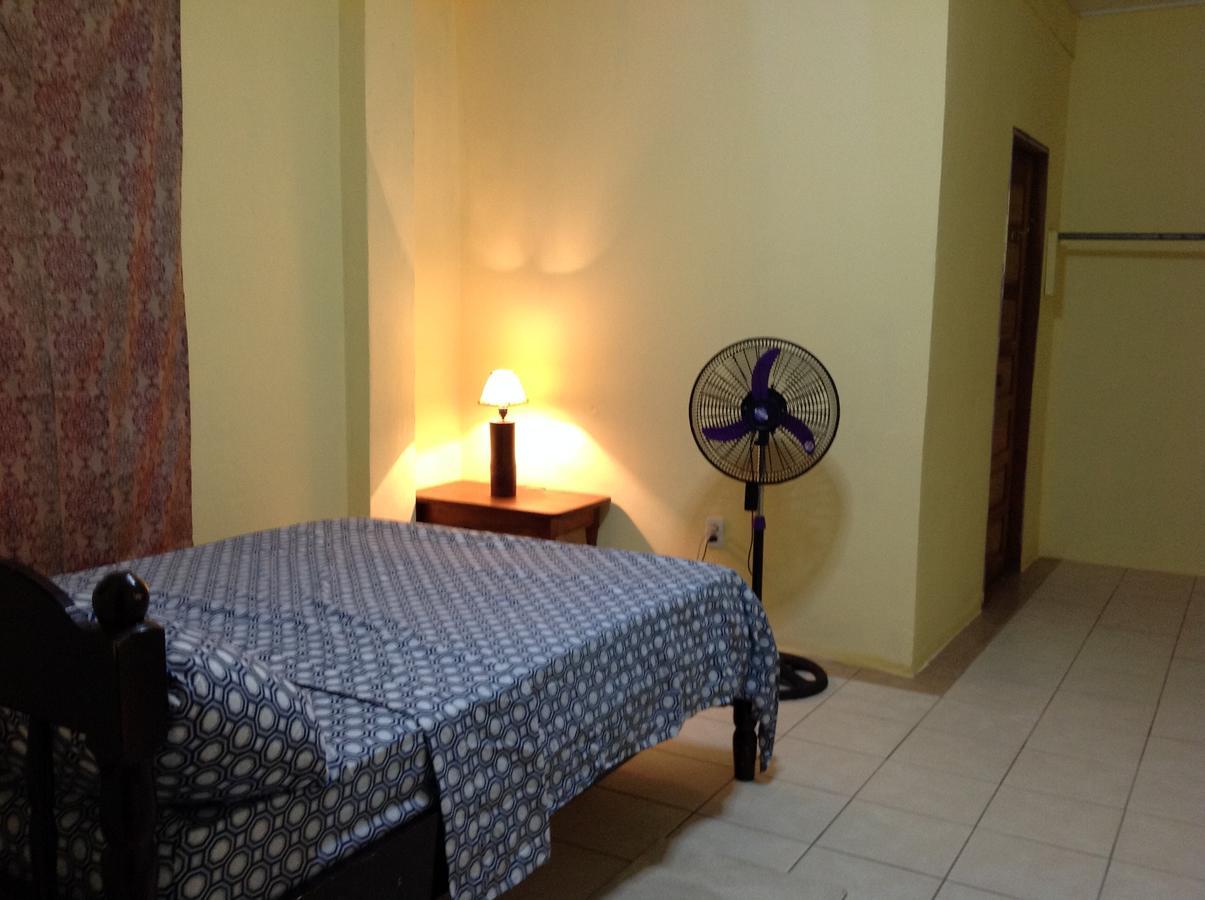 Placencia Hostel エクステリア 写真